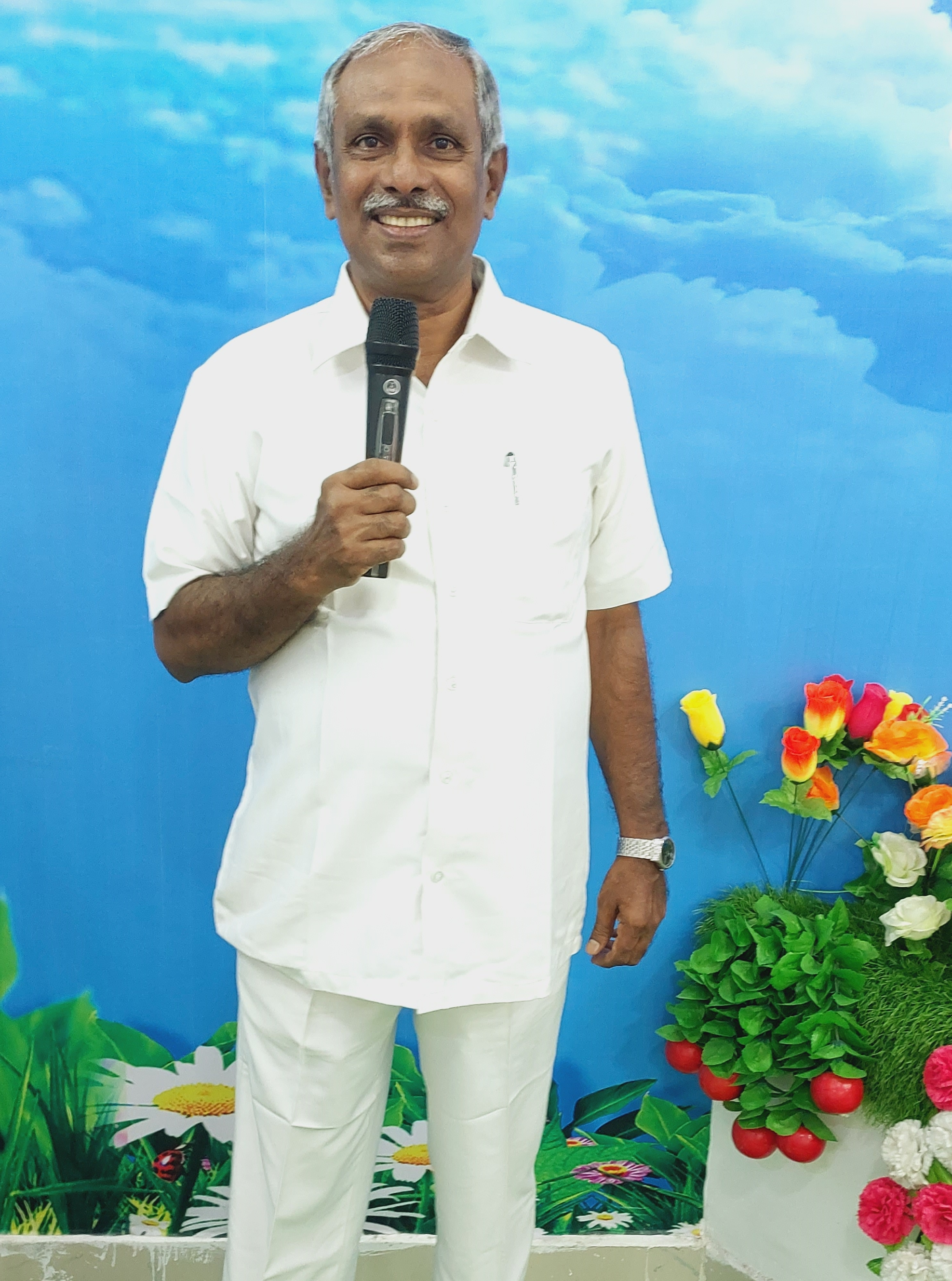 Pastor Daniel